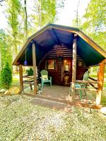 The Dapper Duck Log Cabin - B&B