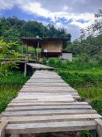Chibacall ชิบะคอล, Karen Mountain Hideaway Homestay - Ferienwohnung Ban Pha Mon