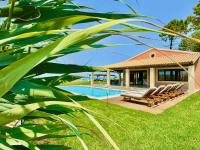 Beachfront Villa Calypso with private pool by DadoVillas - B&B Acharávi