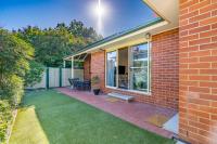 Spacious 2BR Home in Tranquil Leafy Neighborhood - Hosted by CanStay - B&B Canberra