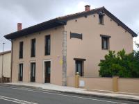 La Casa de La Villa by Casas de Los Picos - B&B Panes