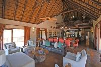 Damani Lodge at Zebula Golf Estate and Spa - Chambres d'hôtes Bela Bela
