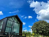 Bungalow with Garden View