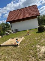 Kaczawska Chata z wypożyczalnią e-hulajnóg terenowych - Chambres d'hôtes Stara Kraśnica