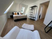 Three-Bedroom Apartment with Balcony