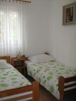 Apartment mit 2 Schlafzimmern und Terrasse