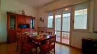 Appartamento quadrilocale 50 mt DAL MARE Taunus Vacanze cod 498 - Chambres d'hôtes Marcelli