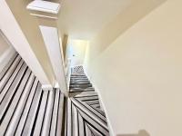 3-Bedroom Pimlico flat with mini garden near Westminster & Victoria by Staylio - Chambres d'hôtes Londres