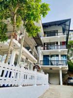 Luxury King Room with Ella Rock View