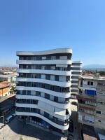 Gray & White Escape - Shkoder - B&B Shkodër