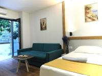 Estudio con terraza