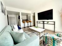 Enjoy Spacious Uptown 4 BR - B&B Charlotte