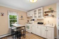 Lovely Downtown Oasis Near Hospitals, Colleges, and Beaches - Chambres d’hôtes Amesbury