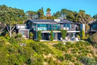 Clifftop Sanctuary - Stay Waiheke - B&B Oneroa