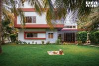 StayVista at Azure Bliss with Huge Pool, BBQ, Wi-Fi - B&B Nāgaon