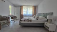Studio Apartment with One Double Bed