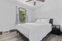 Spacious 4BR 1BA close to the Falls - Chambres d’hôtes Niagara Falls