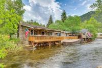 Private Hot Tub - Riverfront Cabin In Estes Park! - Ferienwohnung Estes Park