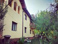 Pensiunea La Muncel - B&B Sadova