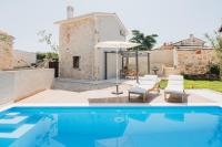 Heritage New Stone Villa Allegra - Private Swimming Pool & Garden - B&B Valtura