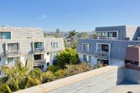 Oceanside Beach Condos - Bed and Breakfast Oceanside