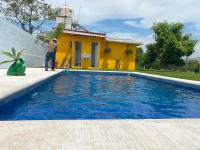 "Casa San Miguel" Alberca privada, jardín, wifi, proyector,asador a 15 min de Cuautla en Morelos - Chambres d'hôtes Tlayecac