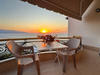 Deluxe tweepersoonskamer met balkon en uitzicht op zee