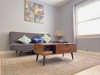 2 COZY BeDRooM WITH HUGE YARD - B&B Jacksonville