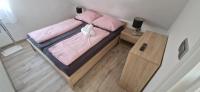 Rozmaring Apartman Csopak - B&B Csopak
