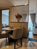 Appartamento con 2 Camere da Letto e Vista Fiume