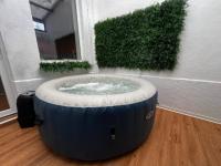 Le voyageur - Appartement Avec Jacuzzi - Bed and Breakfast Cambrai