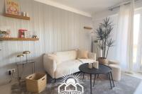 LE ROSSINI Antibes Center AirCo Parking for 4 By Sunset - B&B Antibes