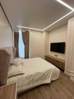 Aquamarine Luxury Apartment290 - Ferienwohnung Odessa
