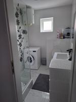 Sunshine apartments - Bed and Breakfast Karlobag