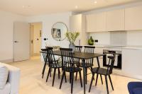 The South Wimbledon Place - Adorable 2BDR Flat with Balcony - Ferienwohnung London