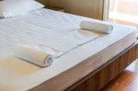 Bright & Comfy 2BR Apartment by the Adriatic - B&B Durrës