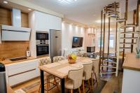 NS Villa Kastrosykia - B&B Pournári