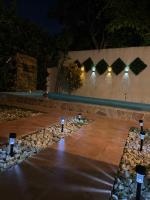 Casa de campo con piscina, aire acondicionado, estacionamiento privado con BBQ - Bed and Breakfast Barranquilla