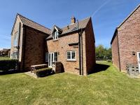 The Wagging Wave - Part of the The Bay Filey Holiday Village with pool, gym and direct beach access, pub, restaurant, tennis and meadows walks - Chambres d'hôtes Filey