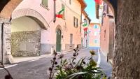 Borgo dei Sogni - Deluxe Apartment with Terrace - Lago di Garda - Chambres d'hôtes San Felice del Benaco