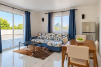Gracious Haven - Fully Equipped Rooftop with private terrace house in Saint-Pierre, Moka - Chambres d'hôtes Moka