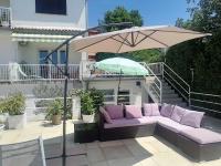 Apartment with nice terrace in Crikvenica - B&B Cirquenizza