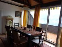 Apartment im Dachgeschoss mit Terrasse