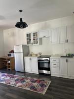 Half & Half Apartments - Ferienwohnung Pristina