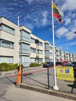 3 rooms 2 bedrooms apartment with garden - Ferienwohnung Kaunas