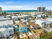 Welcome to Dolphin Fun B, BRAND NEW Duplex Walk to the Beach - B&B Panama City Beach