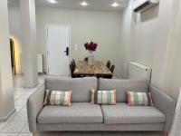 Residence for 6 persons in centre of Loutraki & 300 meters from the beach! - B&B Loutráki