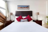Penthouse Loft apartment with roof terrace Not for events or parties - B&B Londres