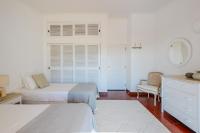 Apartamento con vistas y balcón
