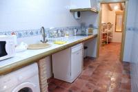 Three-Bedroom Villa with Terrace (6-10 Adults)